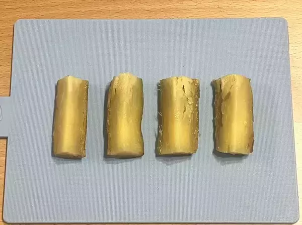 「【秋レシピ】スーパーの『焼き芋』が夕食の主役に！　冷めてもおいしい『肉巻き』レシピ」の画像