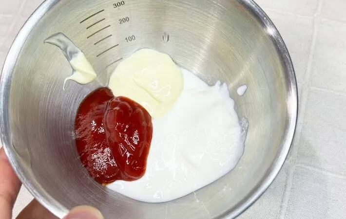 3つの材料を混ぜるだけ！　ドレッシングのレシピに「サラダがどんどん進む」