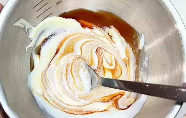 「3つの材料を混ぜるだけ！　ドレッシングのレシピに「サラダがどんどん進む」」の画像