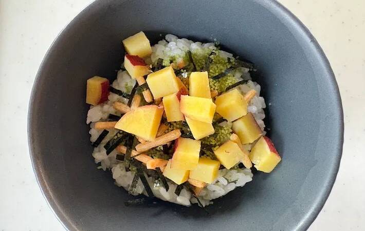 少食の娘が喜んだ『甘じょっぱいお茶漬け』　いつものお茶漬けに１個のせたのは？