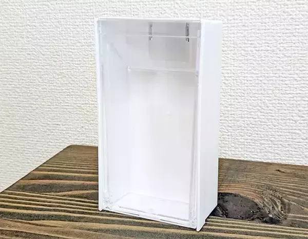 「冷蔵庫にペタッとつけて調味料を収納　ダイソーで買った『ケース』が「使い勝手抜群！」」の画像
