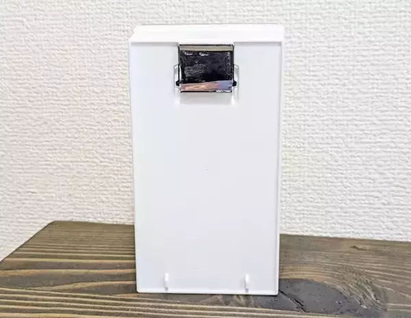 「冷蔵庫にペタッとつけて調味料を収納　ダイソーで買った『ケース』が「使い勝手抜群！」」の画像