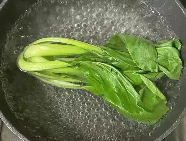 「肉巻きの中に入れたのは？　意外と見ないレシピに「ペロリと完食」「シャキシャキ食感」」の画像
