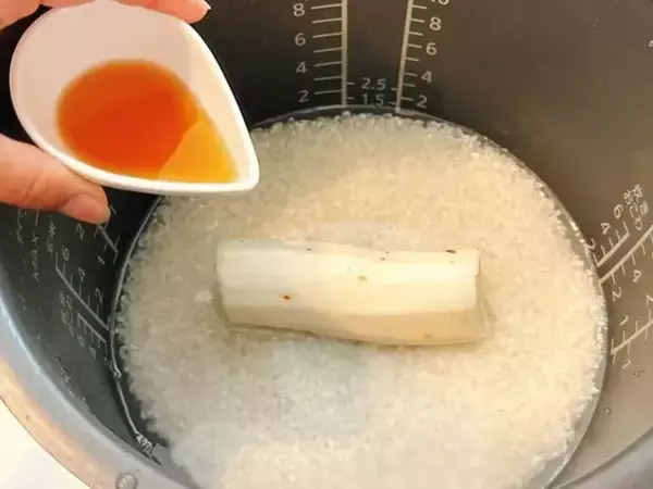 米2合に長芋1本のせるだけ　『大さじ3杯』の味つけで炊くと「ホクホク食感」「箸がすすむ」