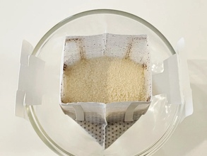 コーヒーゼリーの「超簡単」な作り方　ドリップコーヒーにお湯を注ぐ前に？