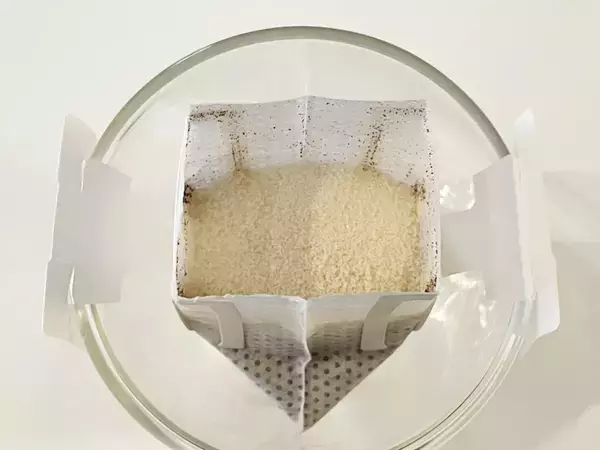 コーヒーゼリーの「超簡単」な作り方　ドリップコーヒーにお湯を注ぐ前に？