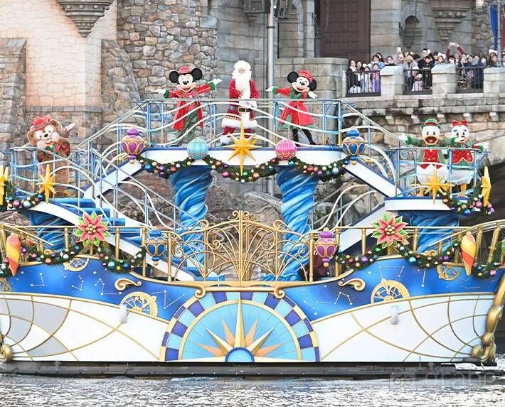 【知ってた？】東京ディズニーシーのクリスマスで着ている衣装、実は歴史があって…