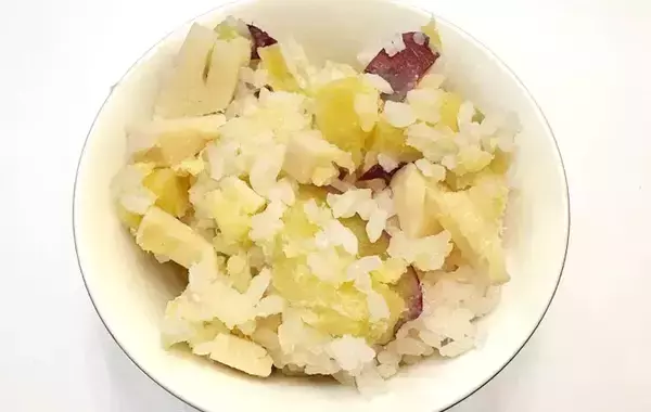 「ふかして食べるの飽きた！　サツマイモの違う食べ方に、夫が「秋だね～」【脱マンネリレシピ】」の画像