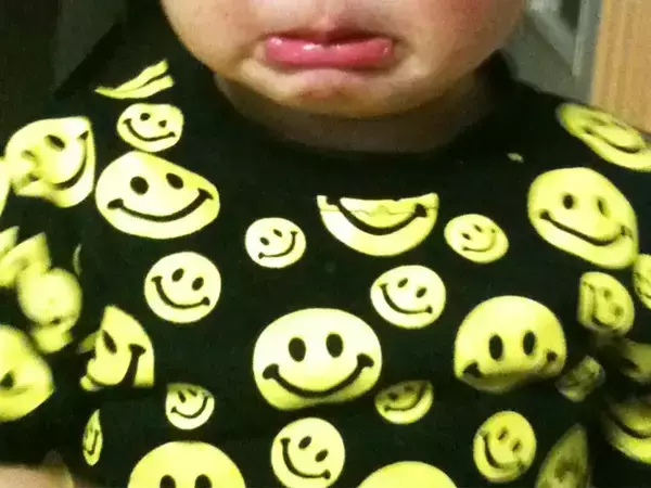 「母の手荒れを見た3歳児　ひと言に「笑ってしまった」「カサカサも悪くない」」の画像