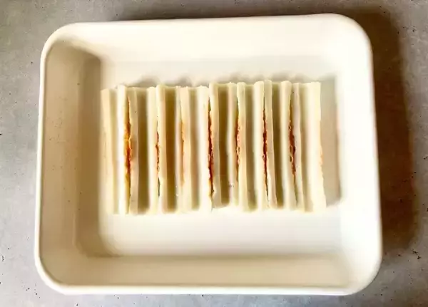 「ちくわ4本にのせて焼くだけ！　材料3つの節約おかずに「シンプルなのに飽きない！」」の画像