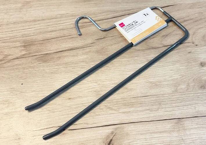 キッチン収納に『ズボン用ハンガー』を活用！　今すぐ真似できる「じゃない使い方」３選