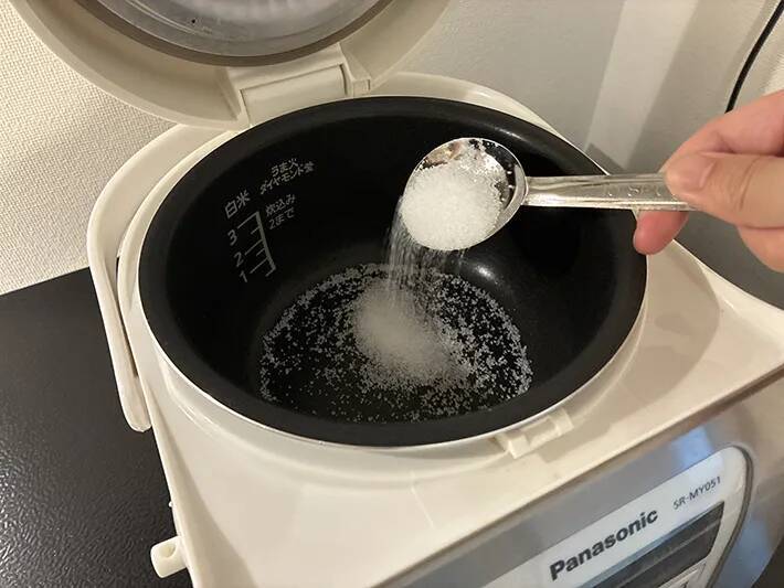 炊飯器にクエン酸を入れると…　大さじ1杯使う簡単掃除方法が「便利！」