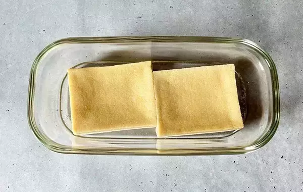「水でもどした高野豆腐に『大さじ1杯』いれて！　カリッと揚げれば「鶏肉みたい」」の画像