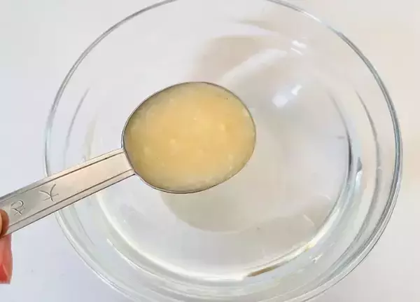 「めんつゆの代わりに『大さじ2杯』と水を混ぜるだけ 「そうめんがすすむ」「ほんのり甘い」」の画像