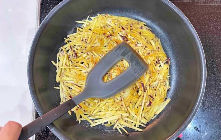 食べた家族が「また作ってね！」　サツマイモを千切りにして…？【旬レシピ】