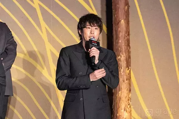 「【全文レポート】岡田准一、まぶた切れても撮影続行！　『イクサガミ』の舞台裏がすごすぎた…！」の画像