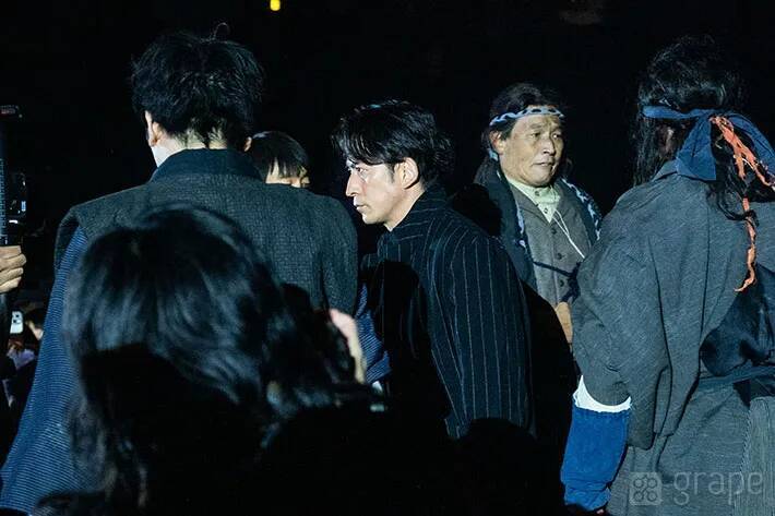 【全文レポート】岡田准一、まぶた切れても撮影続行！　『イクサガミ』の舞台裏がすごすぎた…！