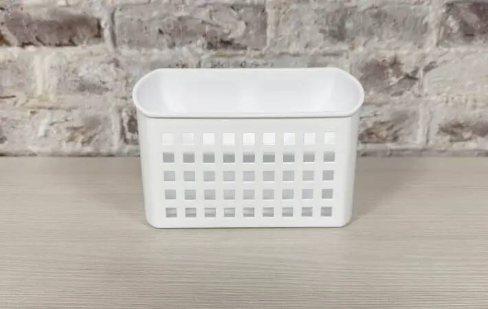 ダイソーのマグネットボックスが1つあると「家中が片づく」　隙間やデッドスペースを有効活用！