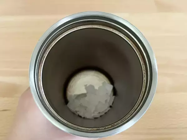 水筒の茶渋、卵の殻で落ちる？　実際に試した結果がこちら