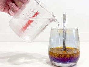 インスタントコーヒー『1g』を水に溶かして…　完成したものに「麦茶にそっくり」