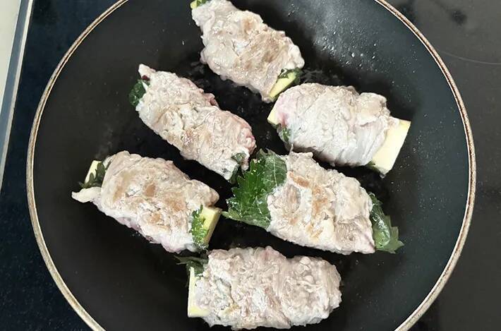 大葉と『1本』を豚肉で巻いて…できた一皿が「ご飯に合う」「定番になりそう」