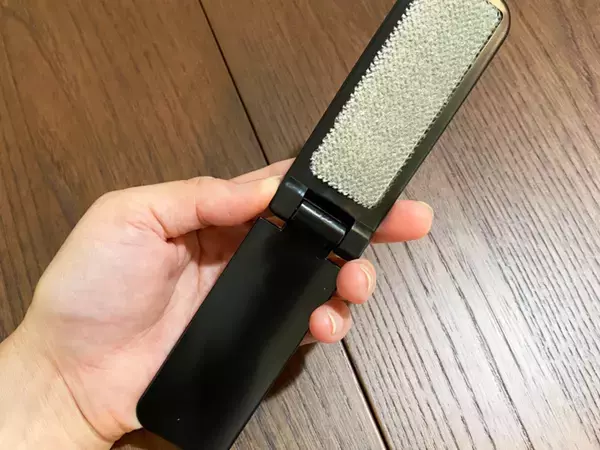 キャンドゥのホコリ取り　柄の部分に別の機能があって…？