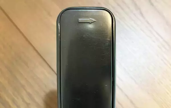 「キャンドゥのホコリ取り　柄の部分に別の機能があって…？」の画像