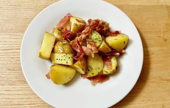 新ジャガ、フードスペシャリストはこう食べる！　ひき肉と炒めたら「家族にヒット」