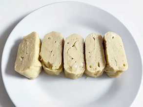玉子焼きに『大さじ2杯』入れてみて！　しっとり柔らかくなって「かさ増しも成功」