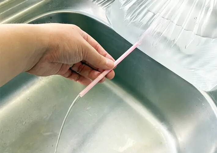 ビニール袋とストローでできる『節水対策』　災害時に助かる自衛隊の裏ワザが、こちら