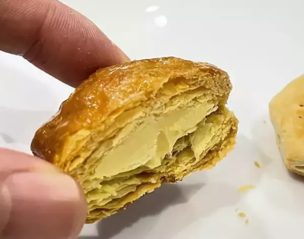 「ロングセラー商品『パイの実』からまさかの軽食向けが登場　気になる味は…「チョコレート感がない」「コクを感じる」」の画像