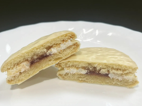スーパーで買えるのにケーキ級！　職場に差し入れたら“秒で消えた”ロッテの新作チョコパイ