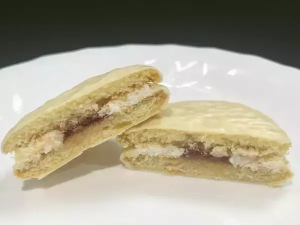 スーパーで買えるのにケーキ級！　職場に差し入れたら“秒で消えた”ロッテの新作チョコパイ