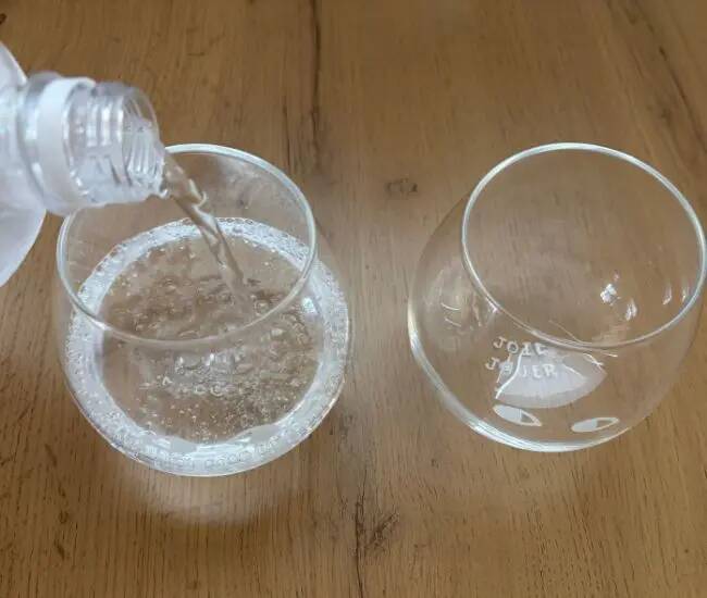 『逆さまにして丸1日』　炭酸飲料の保管方法を変えたら？「試してみてビックリ！」