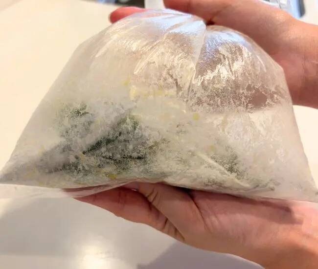 オクラに『片栗粉』をまぶして焼くと？　思わぬ食感に「家族も喜んで食べた」