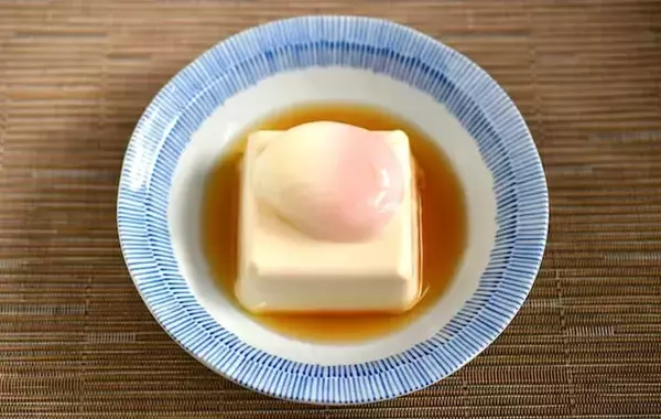 「冷奴、まだ醤油で食べてる？　栄養アップの簡単アレンジがこちら【管理栄養士の3選】」の画像