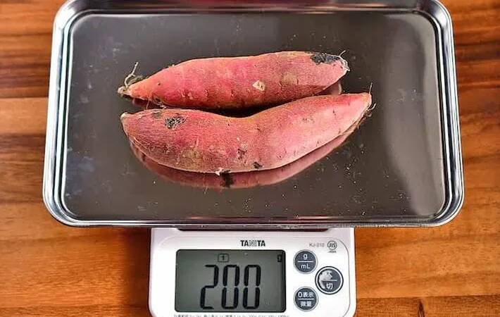 輪切りのサツマイモにのせたのは…　材料3つの簡単おかずが「おやつにもピッタリ」【管理栄養士のレシピ】