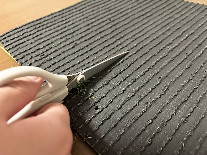 ダイソーの『人工芝』　庭で使うではなく…？まさかの活用法に「買って損なし！」