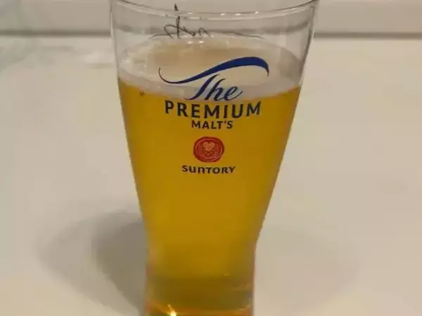 ビールに割り箸を入れると…？　驚きの光景に「マジか」「知らなかった」