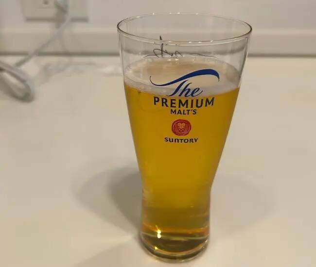 ビールに割り箸を入れると…？　驚きの光景に「マジか」「知らなかった」