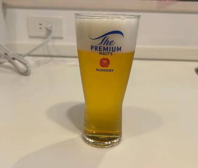 ビールに割り箸を入れると…？　驚きの光景に「マジか」「知らなかった」