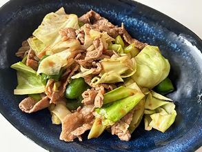キャベツと豚肉のホイコーロー　隠し味に入れた『3分の2枚』に「ご飯がすすむ！」