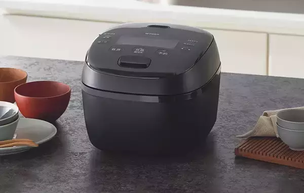 「炊飯器の寿命は何年？　タイガー魔法瓶が教える買い替えのサインとは」の画像
