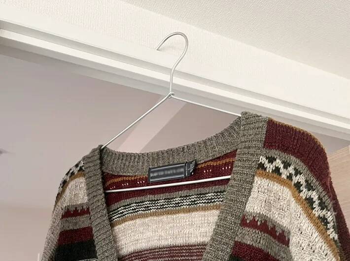 ハンガーの『3か所』に輪ゴムを巻いてみて！　裏ワザに「これは意外と思いつかなかった…」