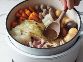 野菜＆肉のうまみがおいしい『無水調理』はこう作る！　メーカーに聞いた