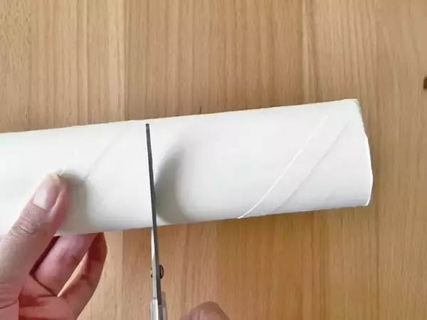 ゆで卵が冷める前に『ひと工夫』　キッチンペーパーの芯を使った裏技に「お弁当がかわいくなる！」