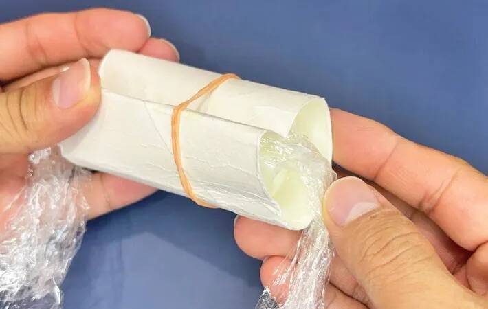 ゆで卵が冷める前に『ひと工夫』　キッチンペーパーの芯を使った裏技に「お弁当がかわいくなる！」