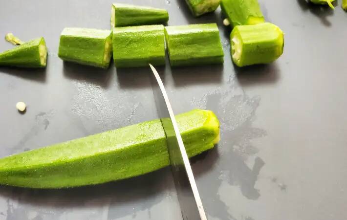 オクラのから揚げに、食べた夫が「無限にいける」　味の決め手は『大さじ3杯』