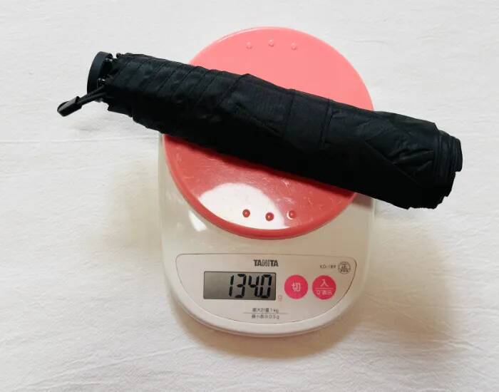 「770円とは思えないクオリティ」　ダイソーの晴雨兼用傘が優秀すぎる！