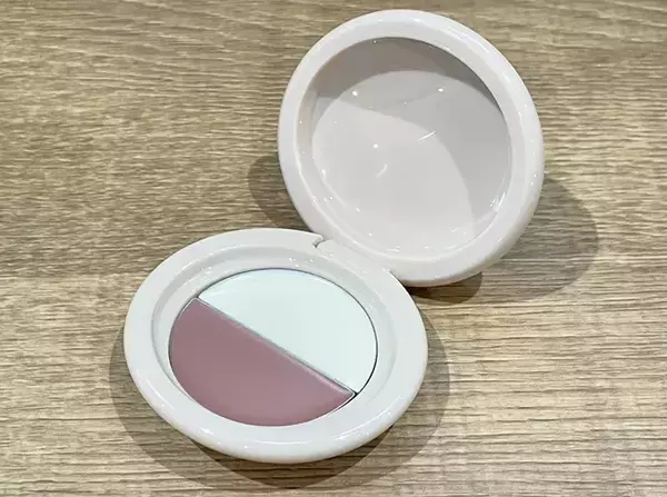 「まるで『どら焼き』なコスメにキュン　『ローソン』で見つけたアイテムに「失敗しにくい」「気に入った」」の画像